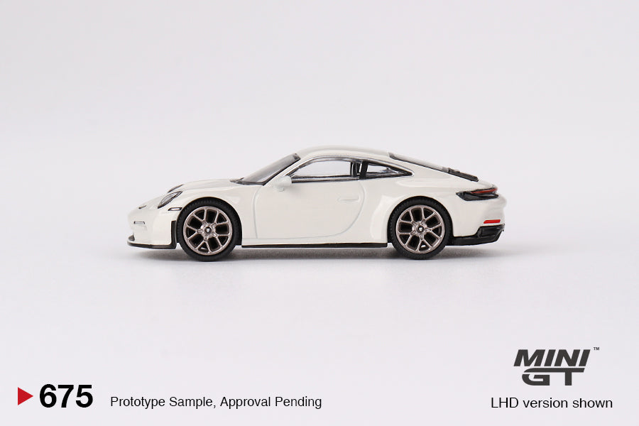 Porsche 911 (992) GT3 Touring Crayon MGT00675