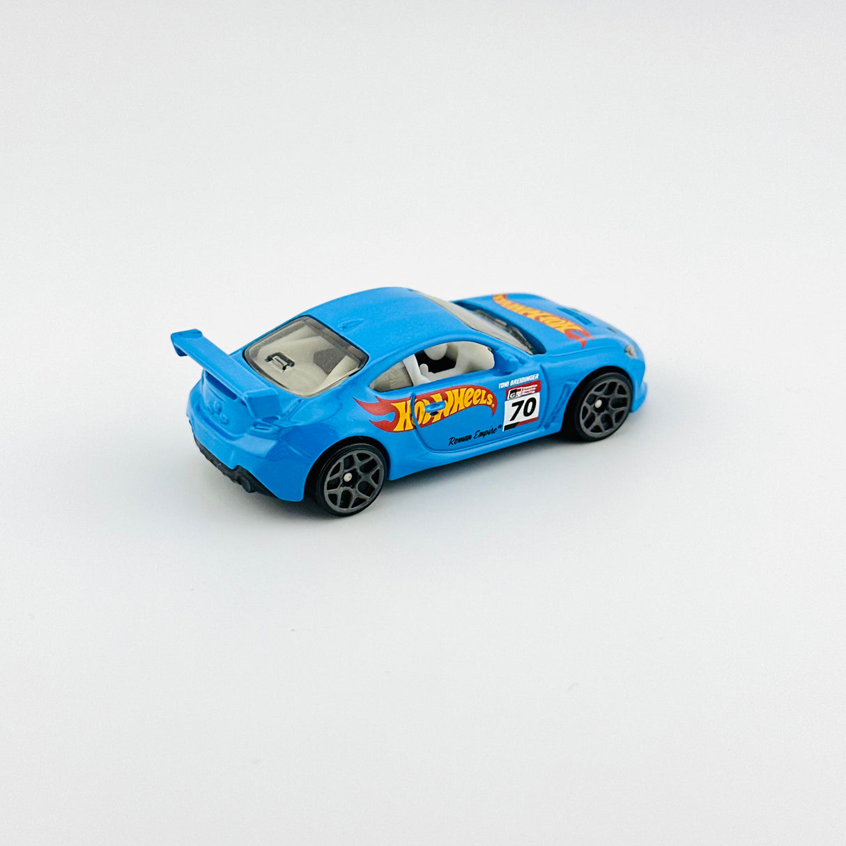 Toyota GR86 loose