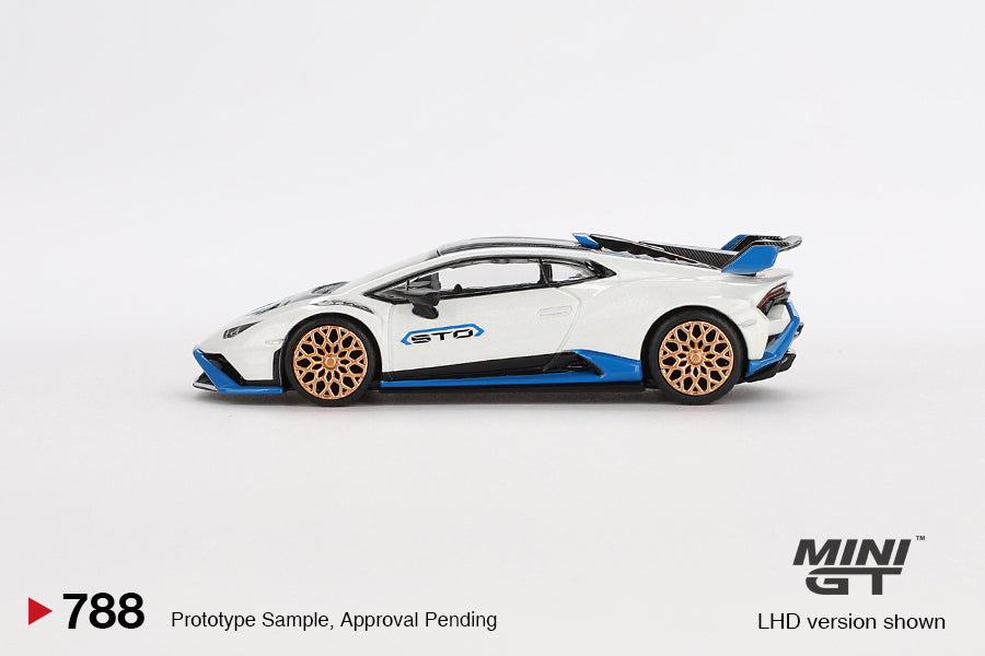Lamborghini Huracán STO Bianco Asopo MGT00788