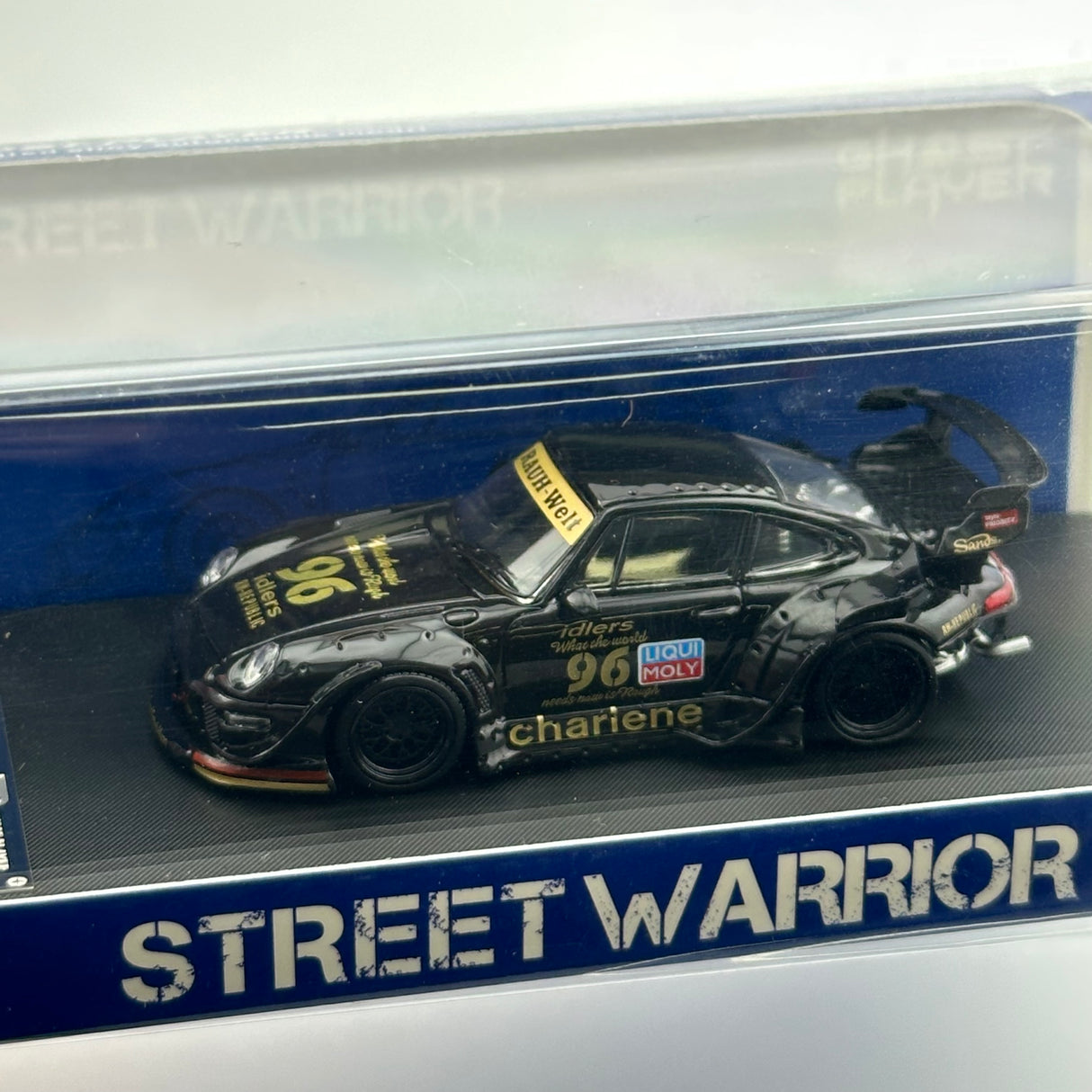 Porsche RWB 993 Black Chariene