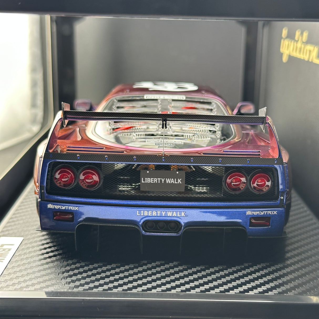 Ferrari F40 LBWK White 1:18 IG3752