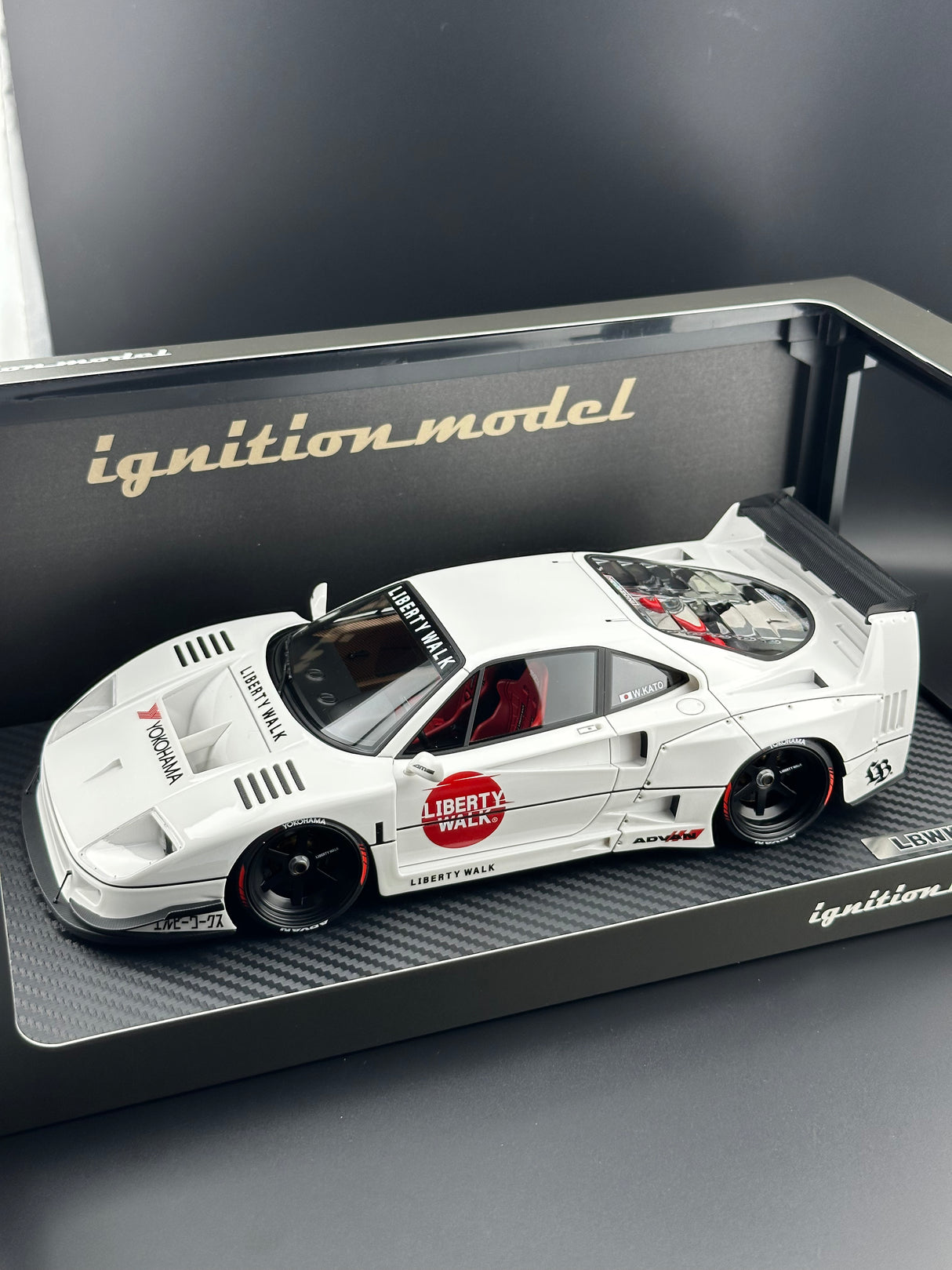 Ferrari F40 LBWK Blanc 1:18