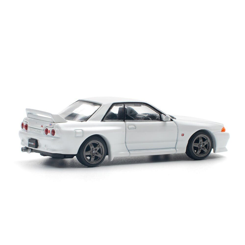 Nissan Skyline GT-R R32 Crystal White