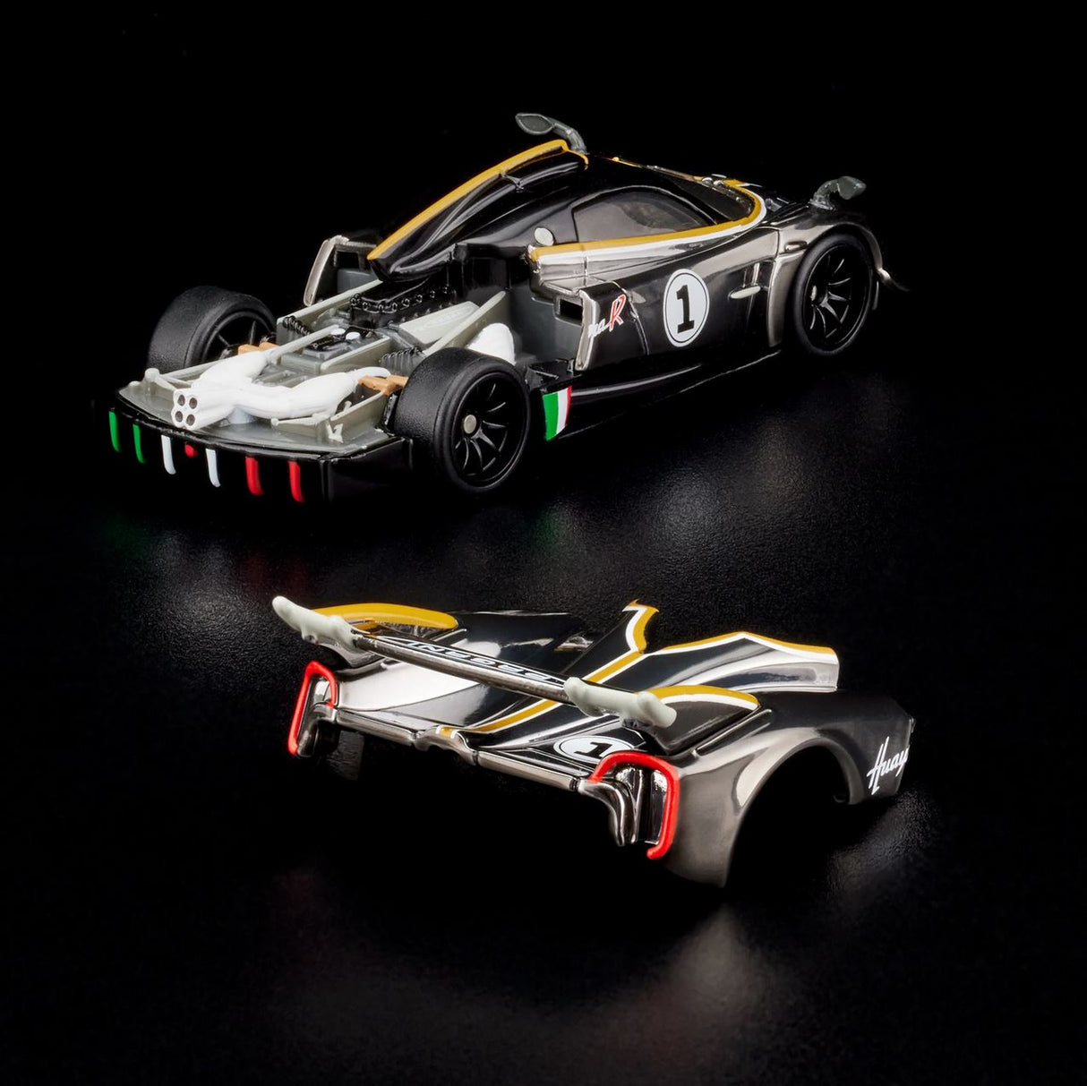 RLC Pagani Huayra R Chrome