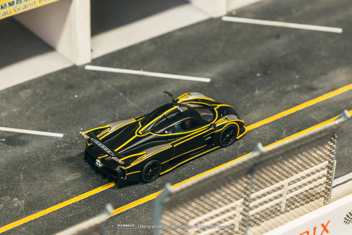 Pagani Huayra R Black Matt Silver