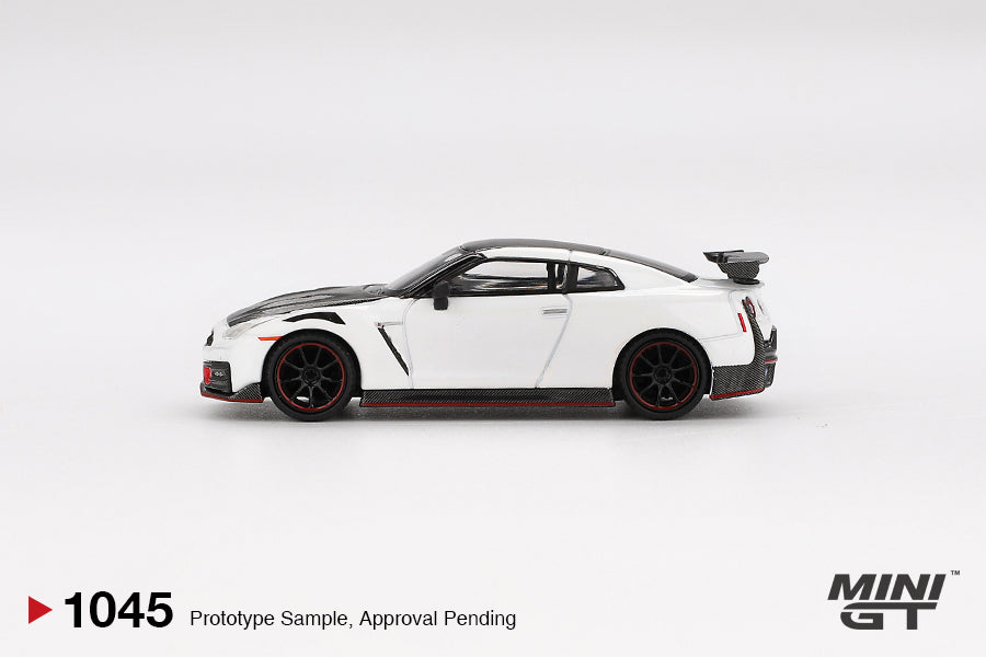 (Preorder) Nissan GT-R Nismo 2024 Brilliant White Pearl  MGT01045