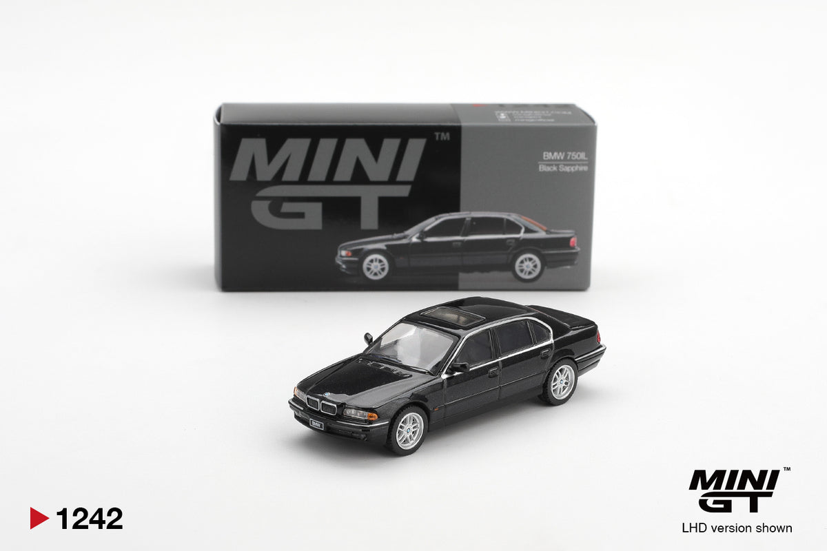 PREORDER 31.10.26 BMW 750IL Black Sapphire MGT01242