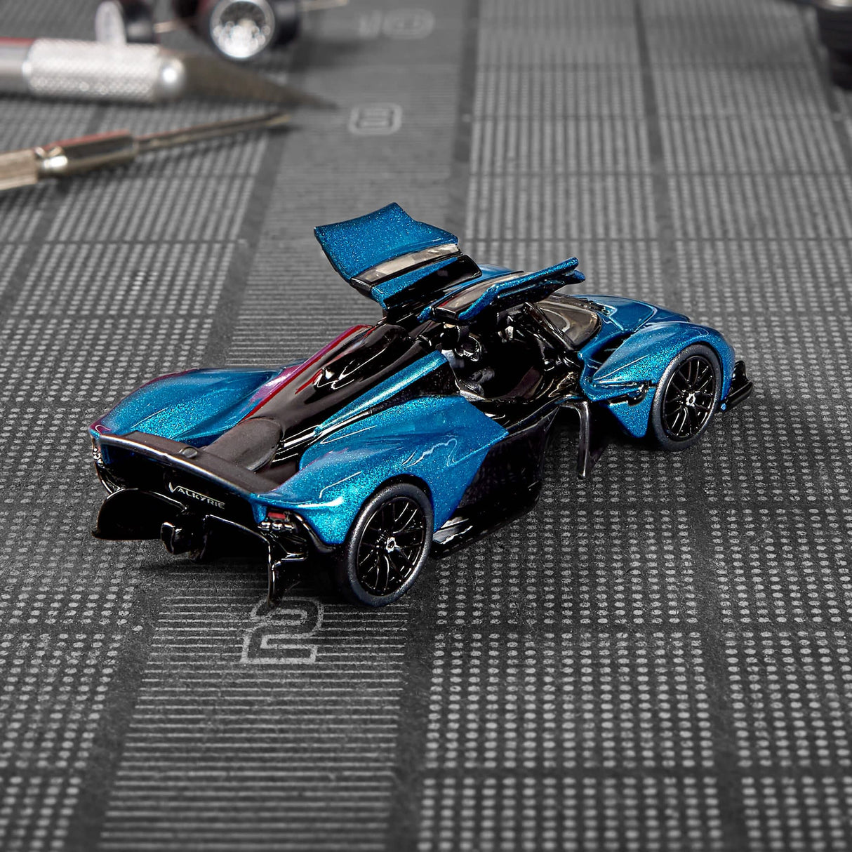 RLC Elite 64 Aston Martin Valkyrie