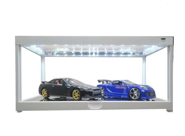 LED Vitrine Weiss mit Spiegel-Rückwand