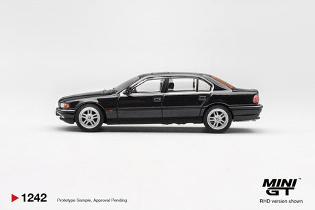 PREORDER 31.10.26 BMW 750IL Black Sapphire MGT01242