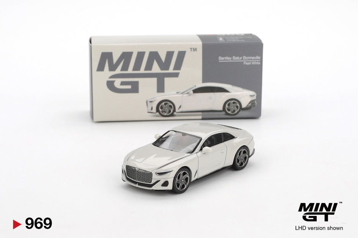 Preordine 17.08.26 Bentley Batur Bonneville Pearl MGT00969