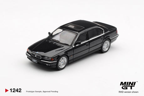 PREORDER 31.10.26 BMW 750IL Black Sapphire MGT01242