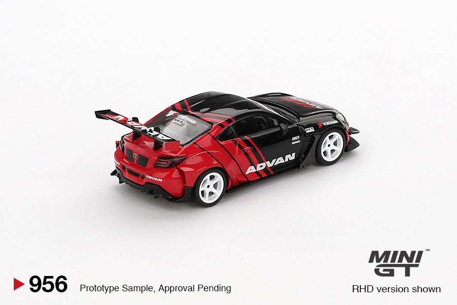 Toyota GR86 HKS TYPE R ADVAN 2022 Tokyo Auto Salon MGT00956