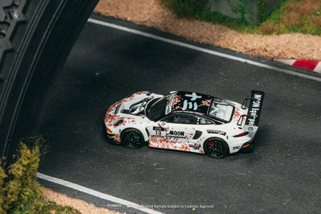 PREORDER 31.10.26 PORSCHE 911 (992) GT3 R #13 SUZUKA 1000KM 2025 with Tarmac Cards
