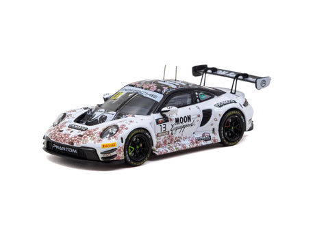 PREORDER 31.10.26 PORSCHE 911 (992) GT3 R #13 SUZUKA 1000KM 2025 with Tarmac Cards