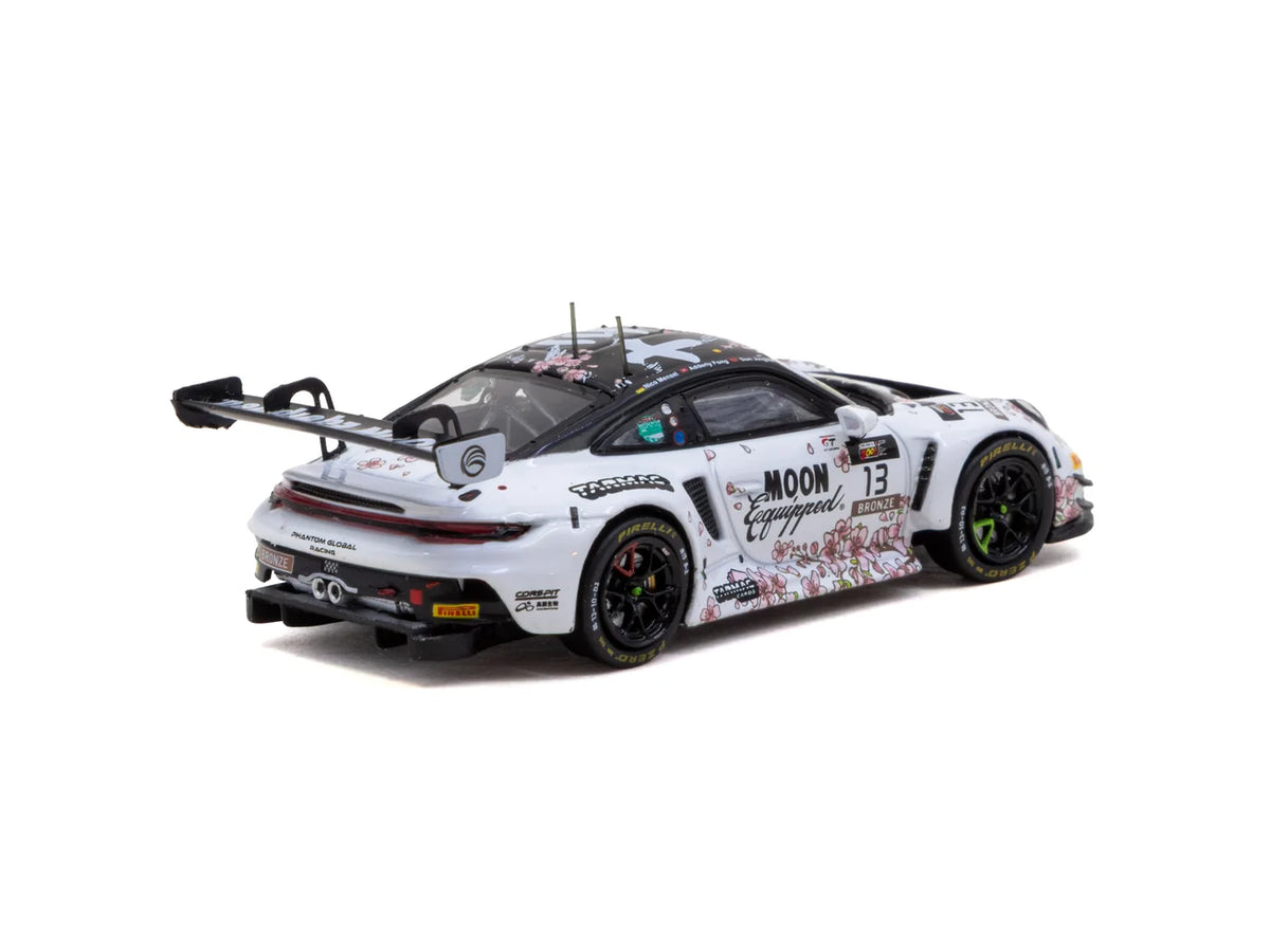 PREORDER 31.10.26 PORSCHE 911 (992) GT3 R #13 SUZUKA 1000KM 2025 with Tarmac Cards