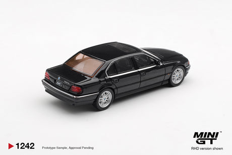 PREORDER 31.10.26 BMW 750IL Black Sapphire MGT01242