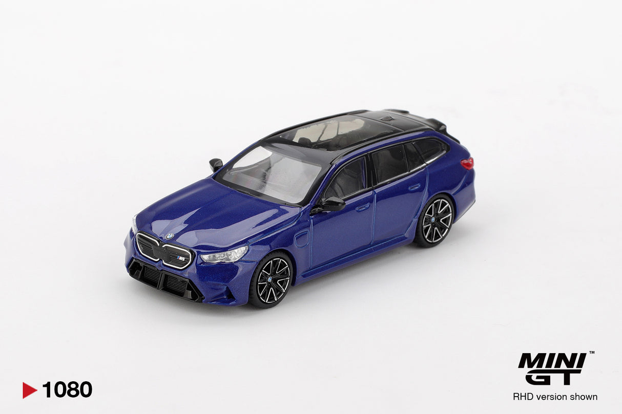 BMW M5 Touring Marina Bay Blue Metallic MGT01080